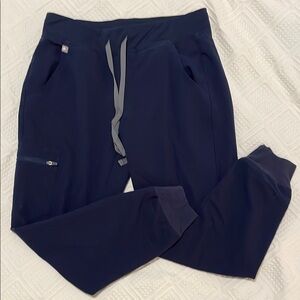 Figs Women's Navy Jogger Scrubs Petite
